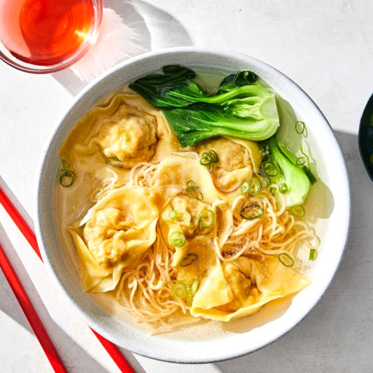 111. Wonton Noodle Soup 鲜虾云吞面