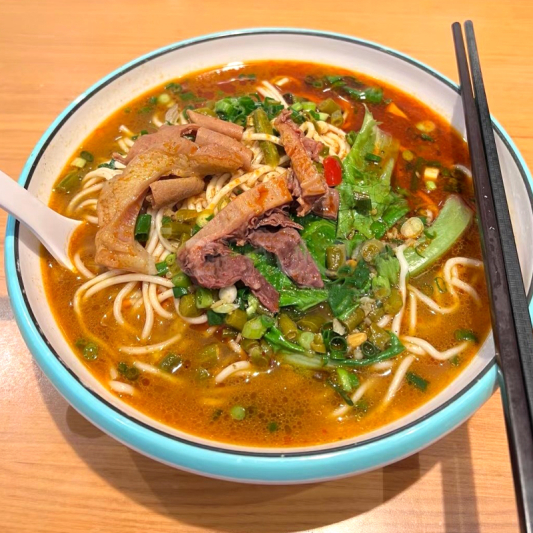 104. Ox Offals Noodles in Soup 和味牛杂汤粉
