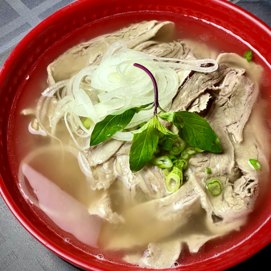 1100. Famous Vietnamese Noodle Soup (One Ingredient 一款) 越式汤河粉