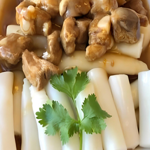 RN10. Pork Ribs Rice Noodle Roll