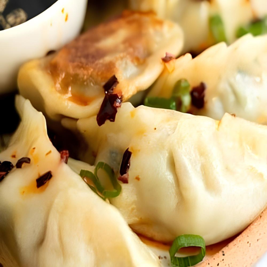 F12. Pan-Fried Chive Pork Dumplings (6 pcs)