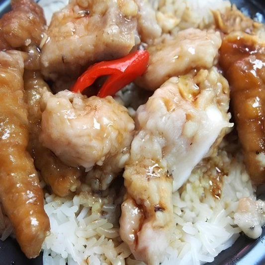 R01. Chicken Feet & Pork Ribs Rice