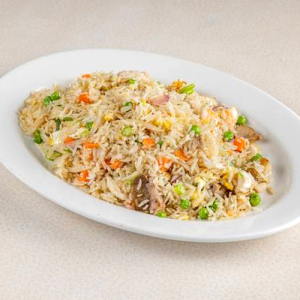 713. Chicken, Beef & Shrimp Fried Rice / Cơm Chi&ecirc;n Thập Cẩm