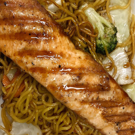 12-4. Salmon Yakisoba