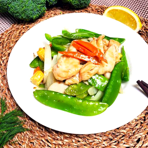 30. Chicken with Snow Peas & Baby Corn