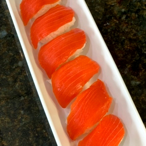 Sake (Salmon) Nigiri 