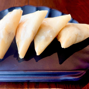 S1-2. Golden Walnut Shrimp Triangle (3 pcs) / 金龙虾角