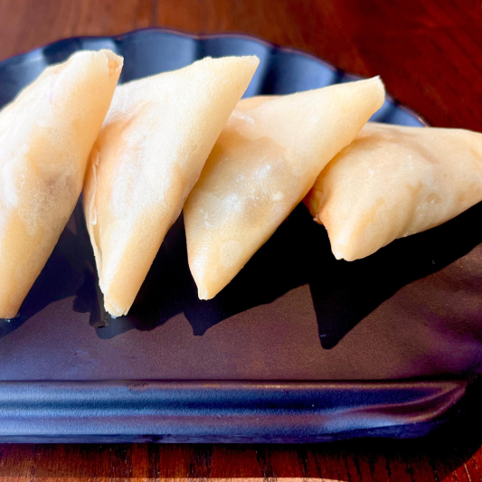 S1-2. Golden Walnut Shrimp Triangle (3 pcs) / 金龙虾角