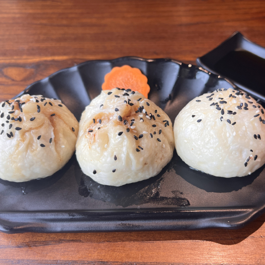 DS05. Pan-Fried Pork Buns (3 pcs) / 生煎包