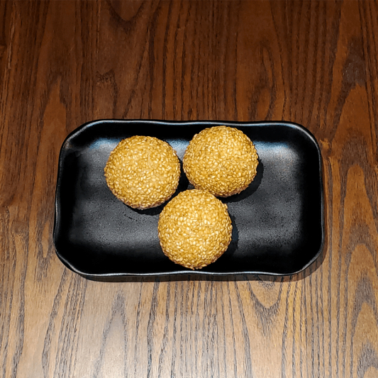 DS07. Sesame Balls (3 pcs) / 芝麻球