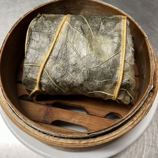 D24. Sticky Rice Wrap (1 pc)