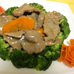 Sliced Beef with Broccoli