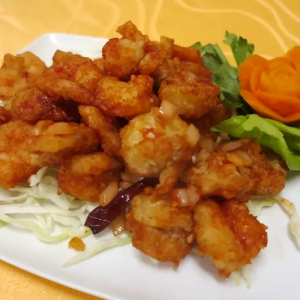 Deep Fried Shrimp with Spicy Sauce