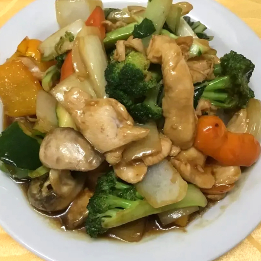 Sliced Chicken with Mixed Vegetables
