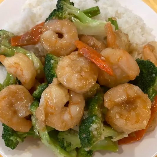 Whole Shrimp with Mixed Vegetables Rice Platter