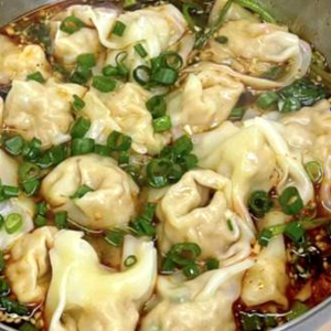 Spicy Sichuan Wonton with Chicken Soup Filling with Pork（红油鸡汤猪肉抄手）