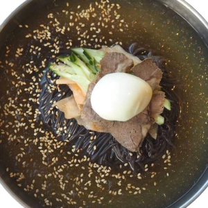 Cold Buckwheat Noodles 물냉면 
