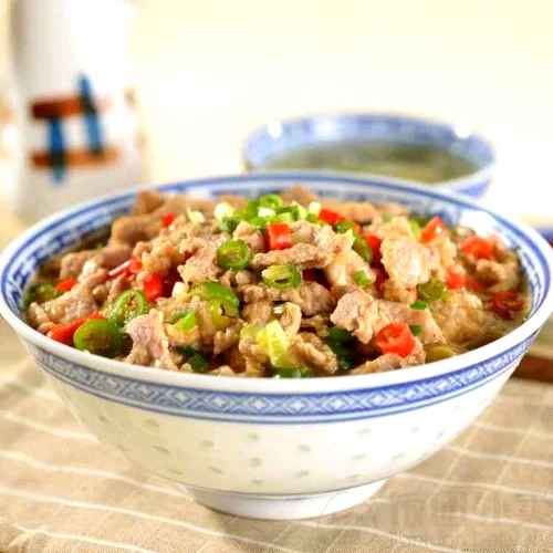 Stir-Fried Beef with Double Peppers