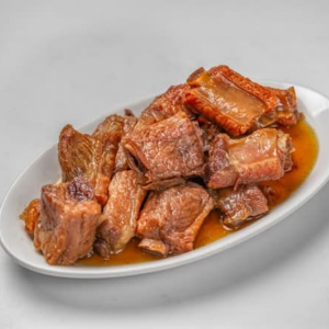 C&ocirc;tes lev&eacute;es avec sauce &agrave; l'ail / Spareribs with Garlic Sauce