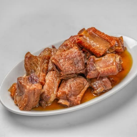 C&ocirc;tes lev&eacute;es avec sauce &agrave; l'ail / Spareribs with Garlic Sauce