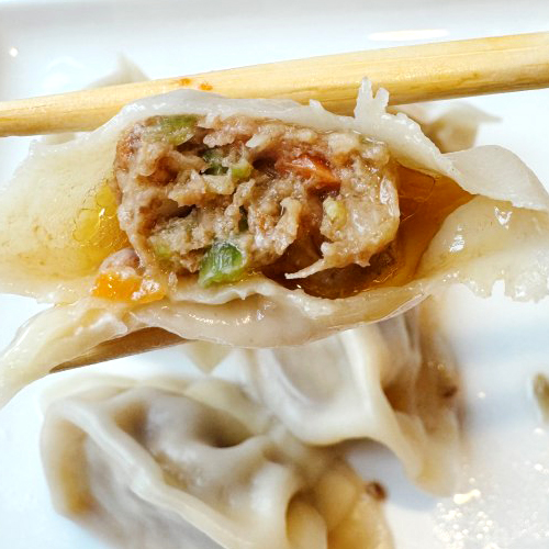 Beef & Celery Dumpling 牛肉西芹