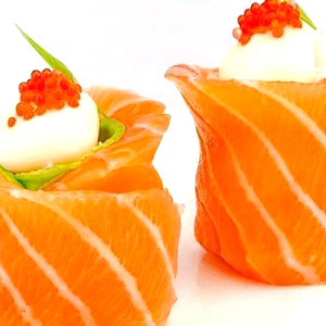 4. Sushi (2 pcs)