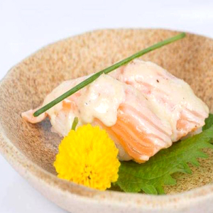 9. Torched Sushi (2 pcs)