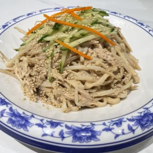 Sesame Paste Chicken Noodles (Mildly Spicy) 麻酱鸡丝凉面 (微辣) 