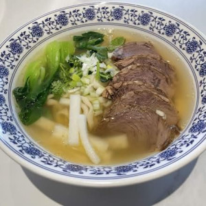 Traditional Beef Noodle Soup 传统牛肉汤面 