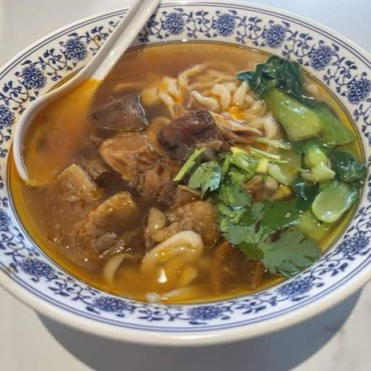 Braised Beef Noodle Soup 红烧牛肉面 