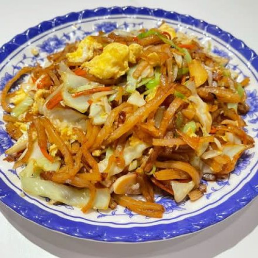 Stir-Fried Pancake Strips with Cabbage and Egg 洋白菜鸡蛋素炒饼 