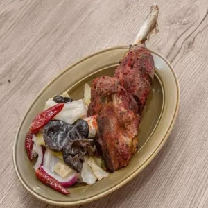 BBQ Lamb Leg 吊烧小羊腿