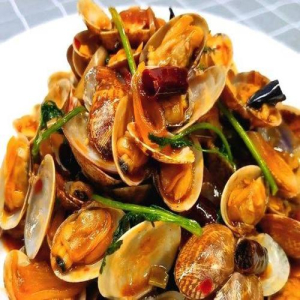 45. Spicy Stir-Fried Clams 香爆蚬子