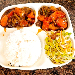 Tomato Beef with Rice (Lunch Special)  西红柿牛腩盖饭