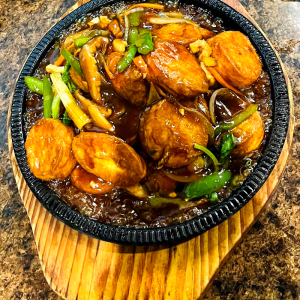 Braised Egg Tofu on a Sizzling Plate 铁板玉子豆腐