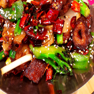 Griddle Intestine 干锅肥肠