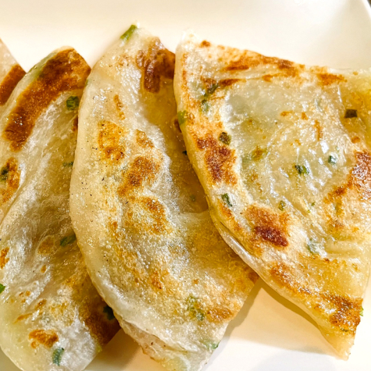 Green Onion Pancake (Lunch) 葱油饼