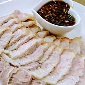 Pork Belly with Garlic Sauce 蒜泥白肉