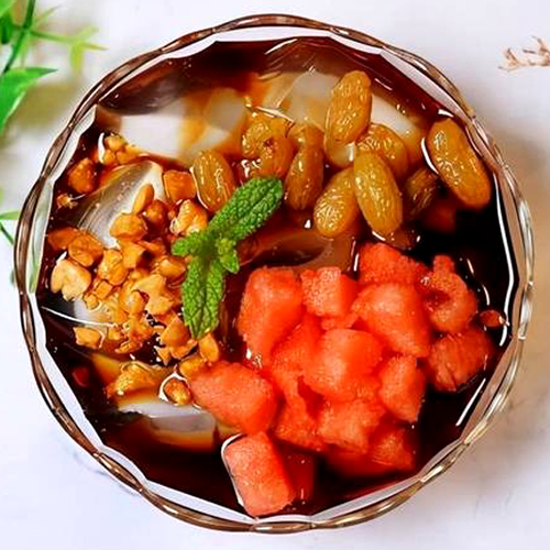 Jelly with Brown Sugar Sauce 红糖冰粉