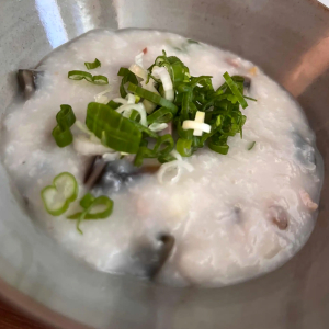 Preserved Egg & Pork Congee / 皮蛋瘦肉粥