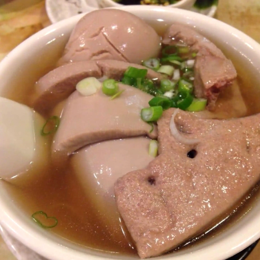 Pork Liver & Kidney Noodle Soup / 腰润面