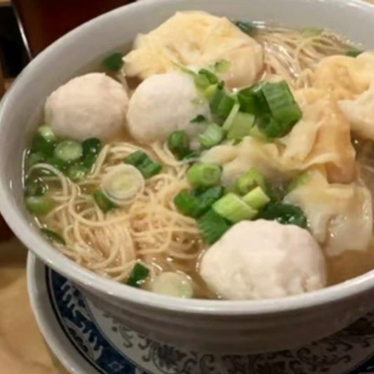 Beef Ball Noodle Soup / 爽滑牛丸面