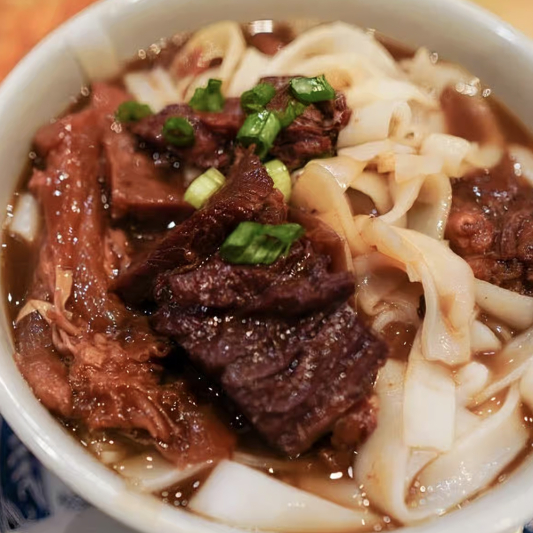 Beef Brisket Noodle Soup / 柱侯牛腩面