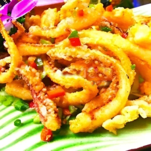 Salt & Pepper Squid 椒盐鲜鱿鱼