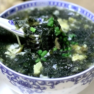Seaweed Tofu Chicken Soup 紫菜豆腐鸡汤