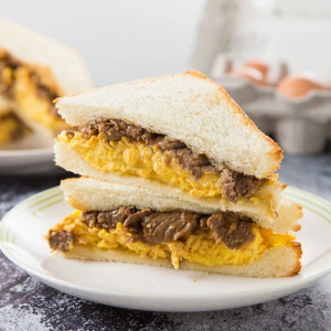 Beef & Egg Sandwich 鲜牛肉鸡蛋三明治