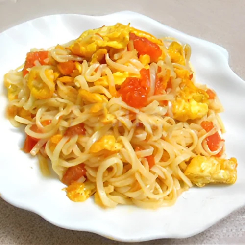 Stir-Fried Tomato & Egg Spaghetti 番茄鸡蛋炒意粉