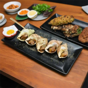 Grilled Jade Snails (8 pcs)