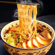 红烧牛筋肉拉面 / Nouilles au tendon de bœuf braisé