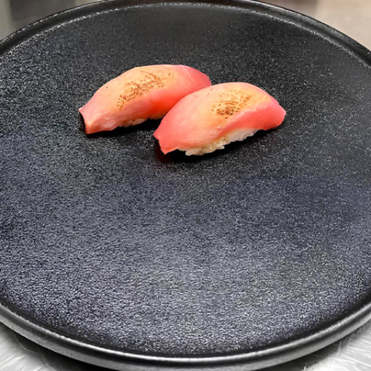 Nigiri de thon grill&eacute;